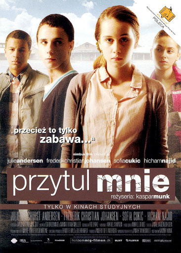 Przód ulotki filmu 'Przytul Mnie'