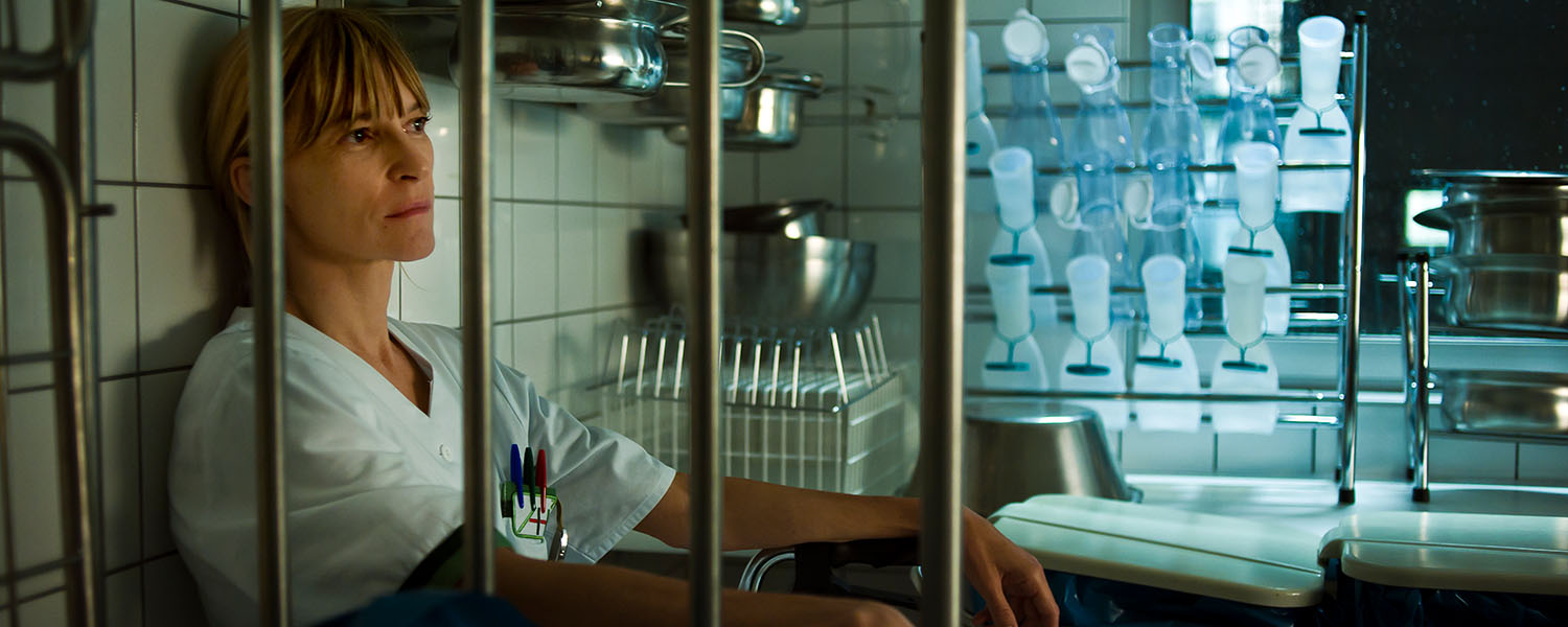 Baner filmu 'Code Blue'