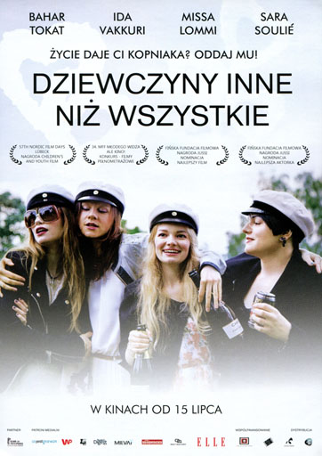 Przód ulotki filmu 'Dziewczyny inne niż wszystkie'