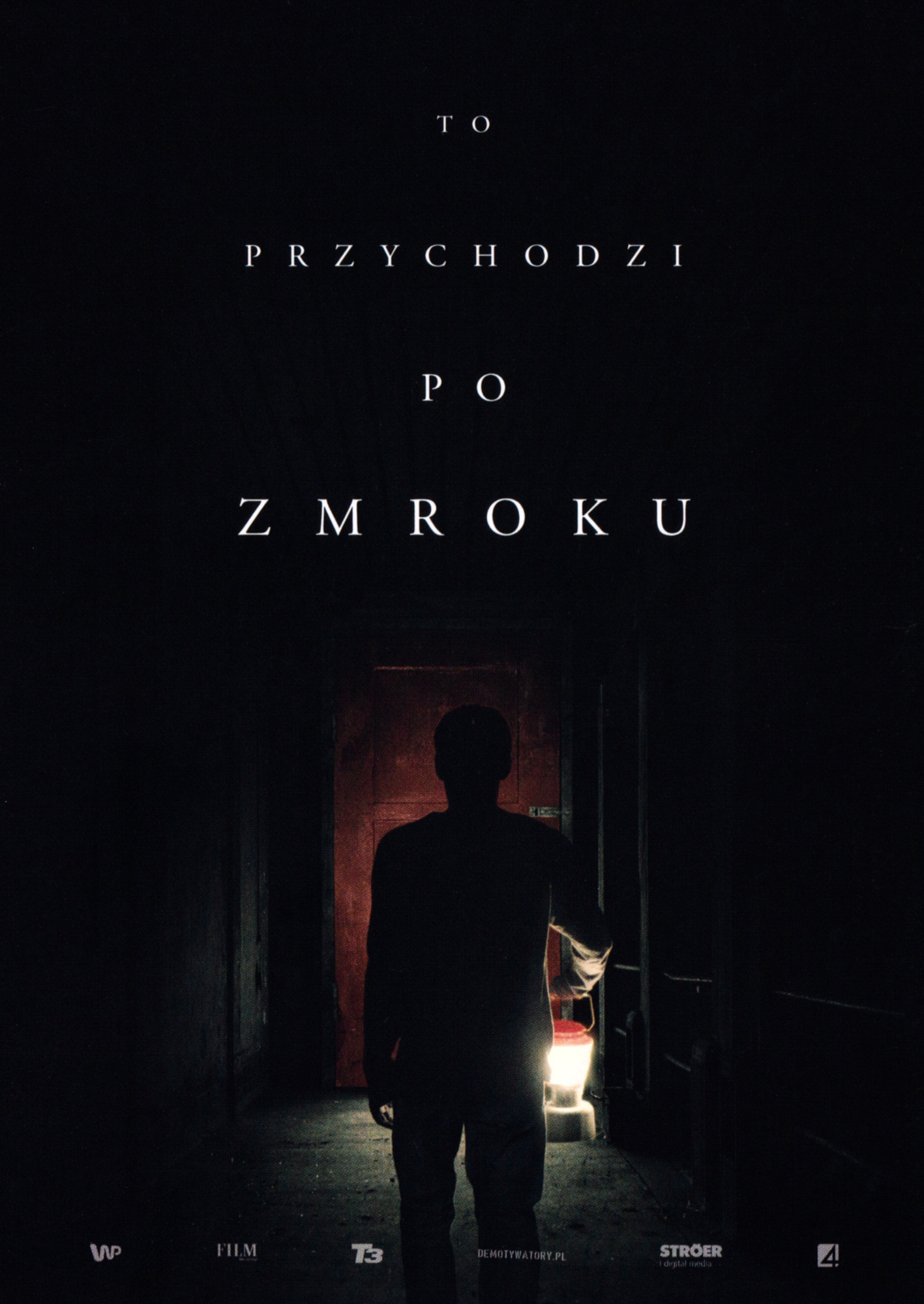 Ulotka filmu 'To Przychodzi Po Zmroku (przód)'