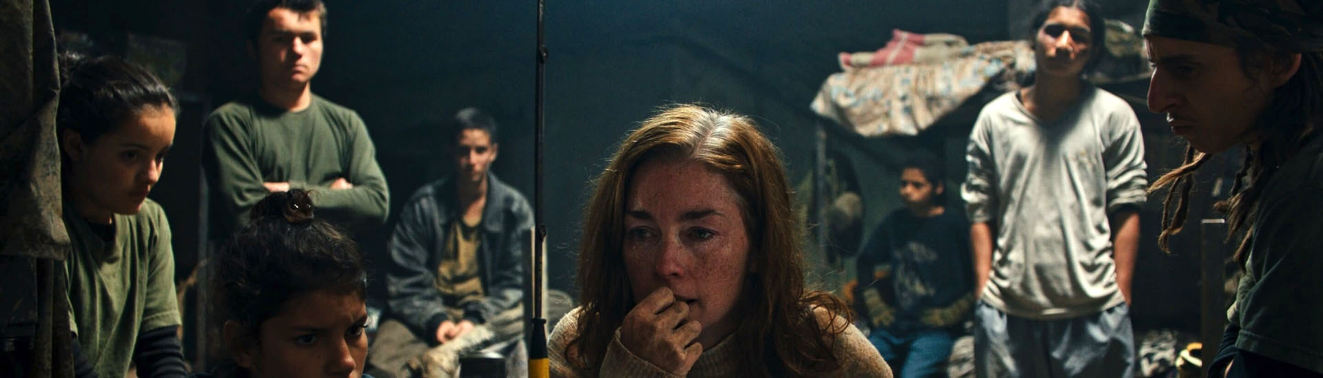 Baner filmu 'Monos' Baner filmu 'Monos'