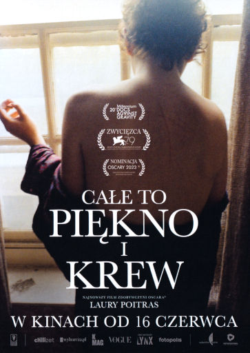 Przód ulotki filmu 'Całe to piękno i krew'